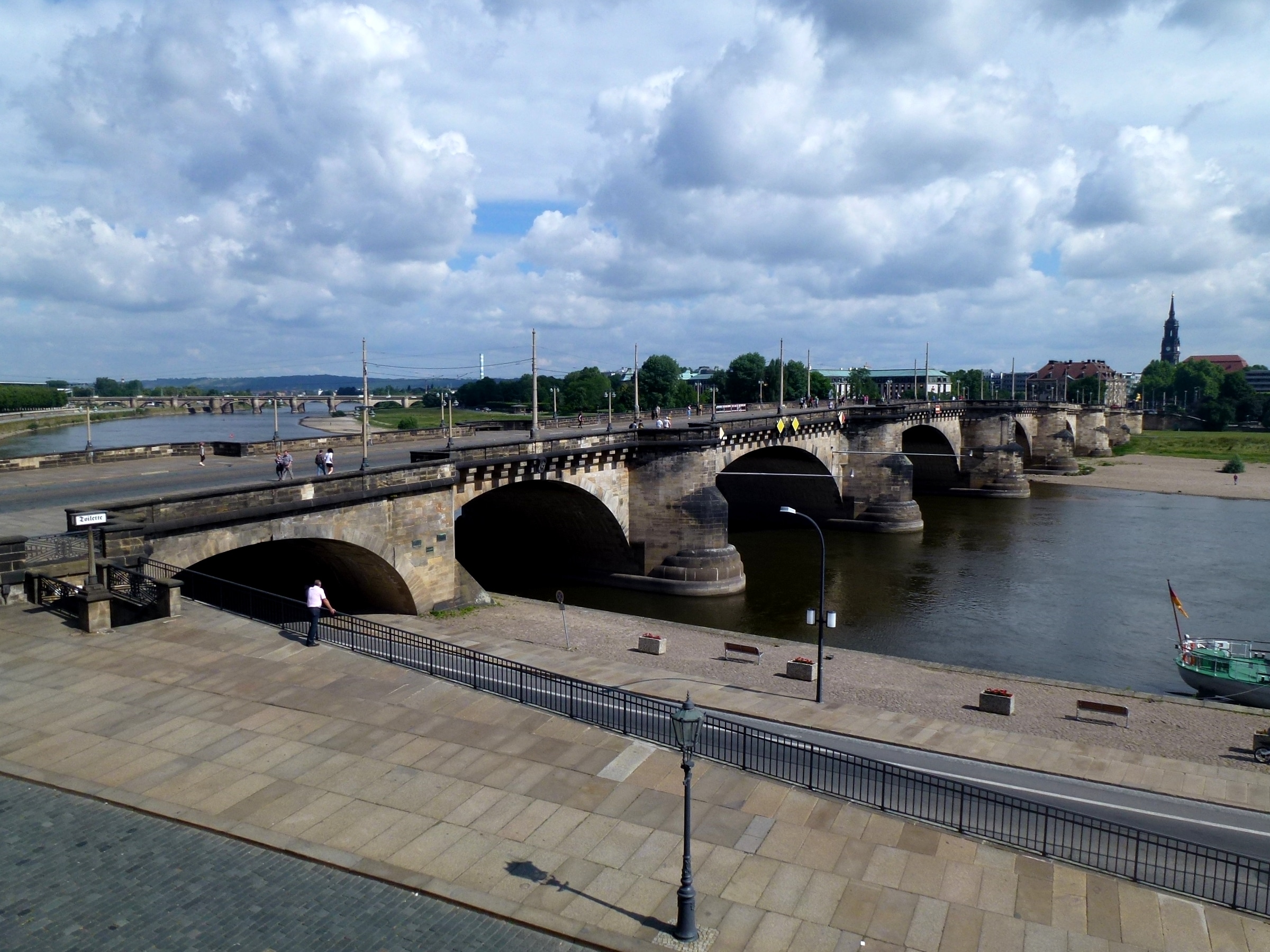 Klappe an der Augustusbrücke