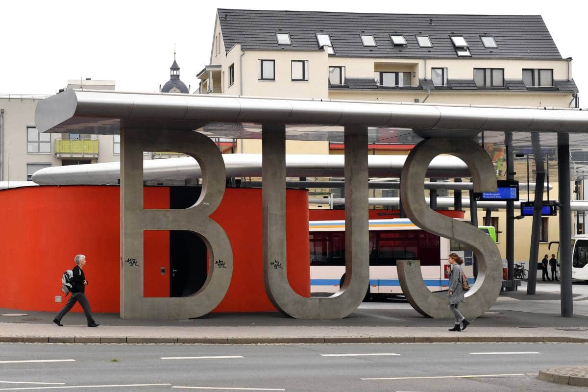 Klappe am Busbahnhof Mühlhausen