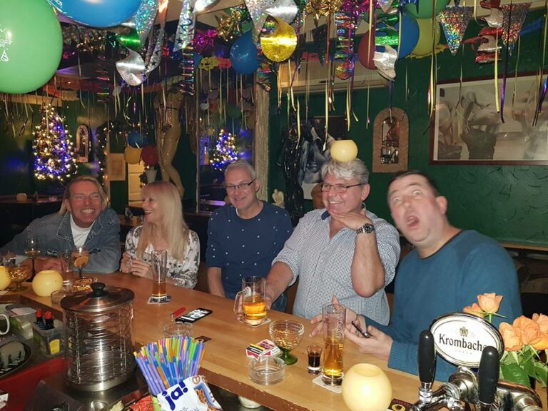 The So What? Gay Bar Frankfurt am Main Rather older audience